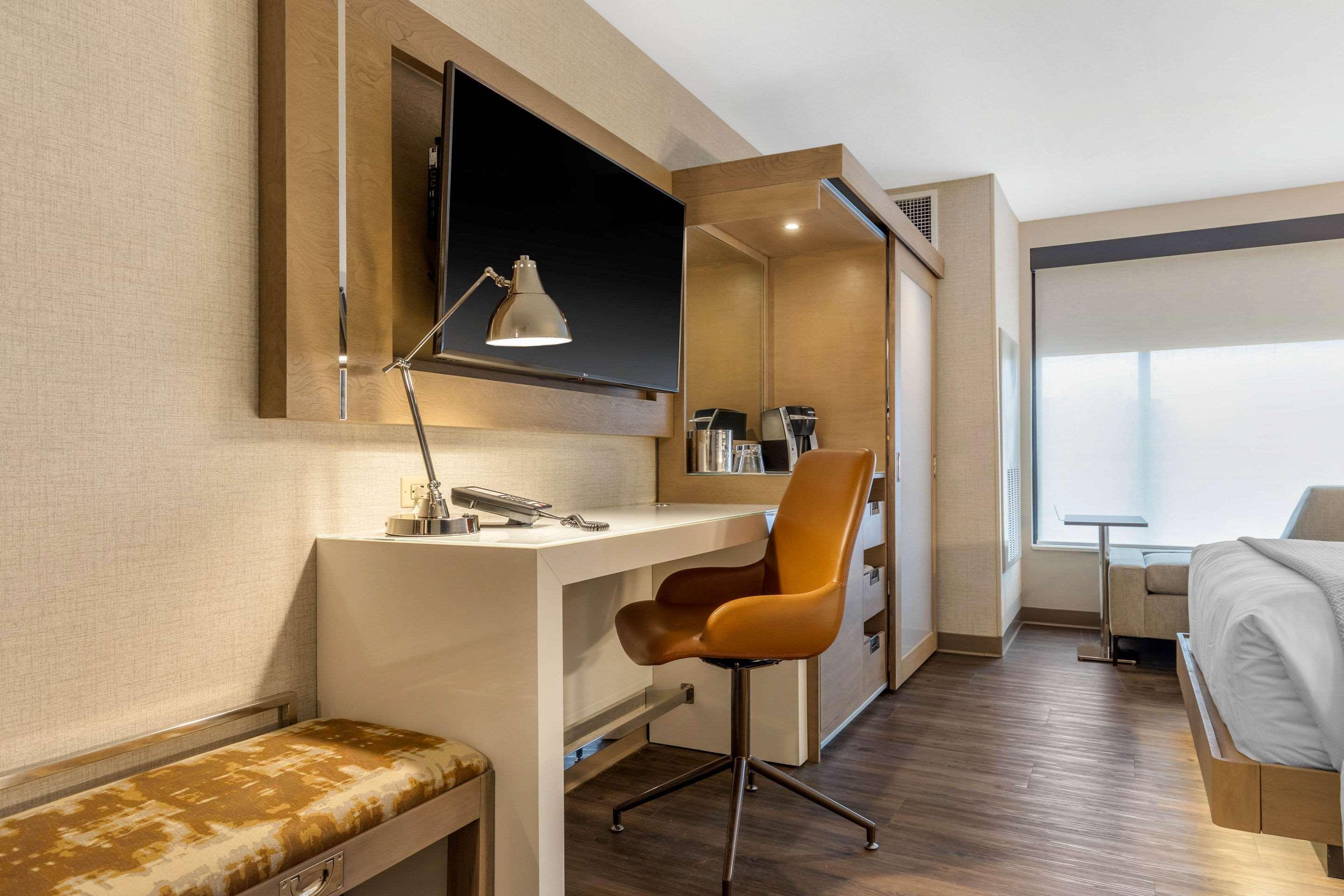 Cambria Hotel Milwaukee Downtown Εξωτερικό φωτογραφία