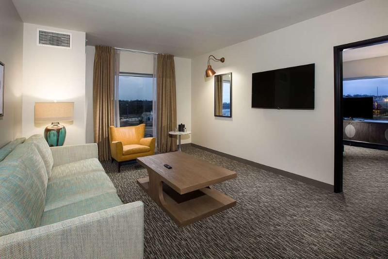 Cambria Hotel Milwaukee Downtown Εξωτερικό φωτογραφία